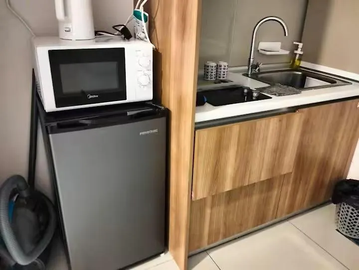 033 Palazio Apartment Vintage Style Studio Mount Austin Wifi & Netflix Johor Bahru