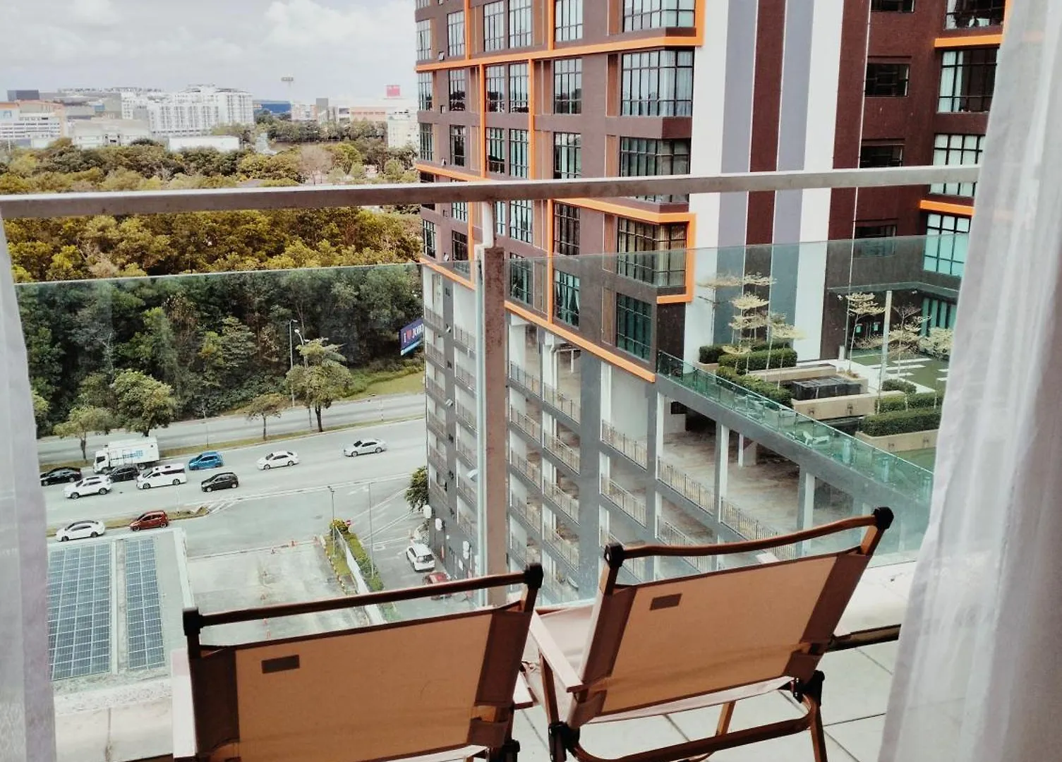 033 Palazio Apartment Vintage Style Studio Mount Austin Wifi & Netflix Johor Bahru